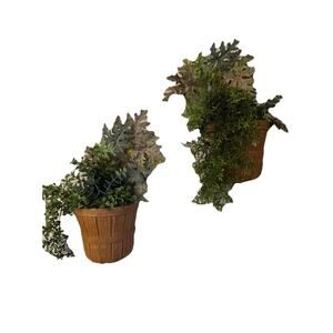 Lot Of 2 6x7” Vintage Wall Decor Baskets When Greenery PreOwned Great Condition